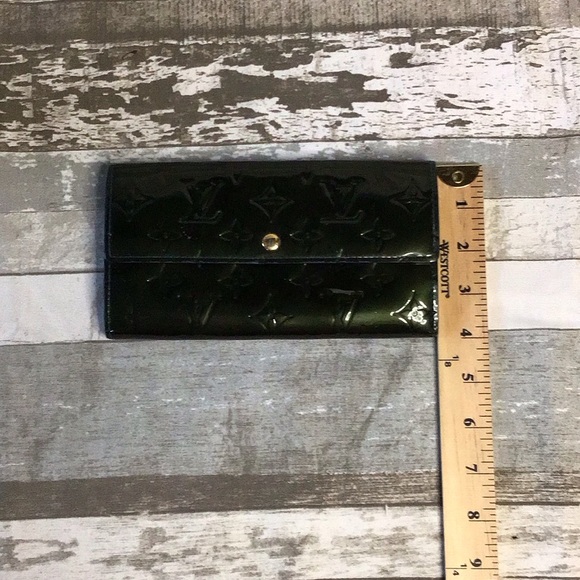 Louis Vuitton Dark Green Patent Wallet - Picture 14 of 16